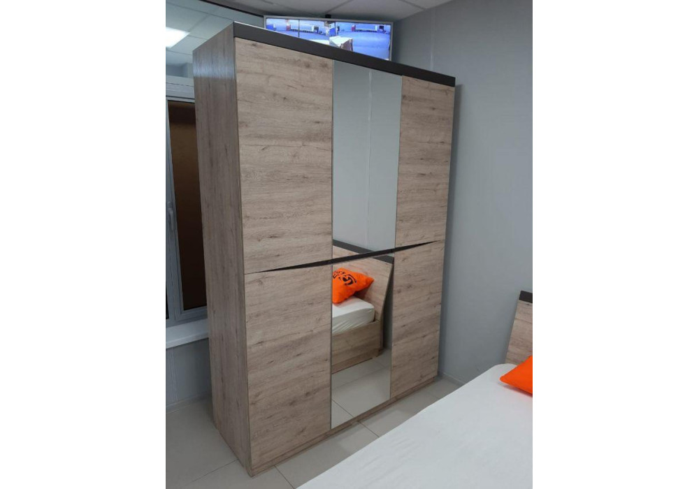 Шкаф трехдверный ШР-3 Тиана (Дуб Бонифаций / Вольфрам)   фабрика Браво Мебель