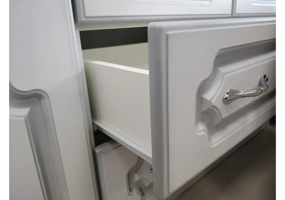 Шкаф ШР-3 трехдверный  Лакированный жемчуг  фабрика  Браво мебель